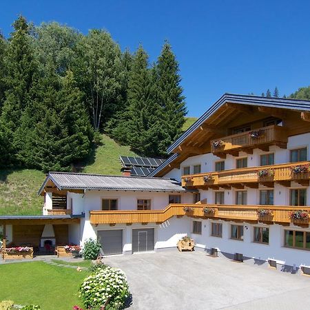 Der Jagdhof Aparthotel Sankt Johann im Pongau Ngoại thất bức ảnh